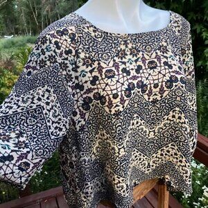 About a girl, Los Angeles, large lightweight Boho print top